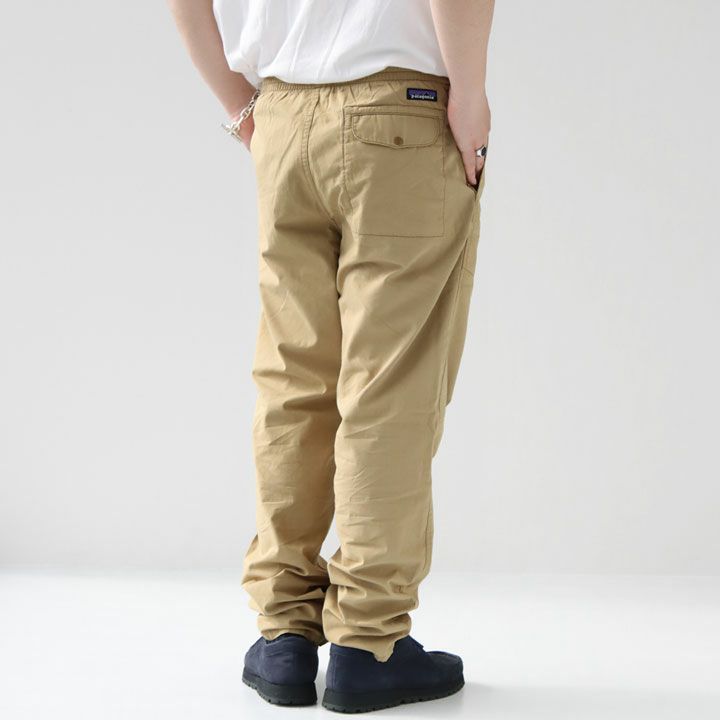 パタゴニアメンズ ファン ホッガーズパンツPLUME GREY右ヒップP-6ロゴ patagonia パタゴニア ファンホッガーズパンツ メンズ｜SUNDAY