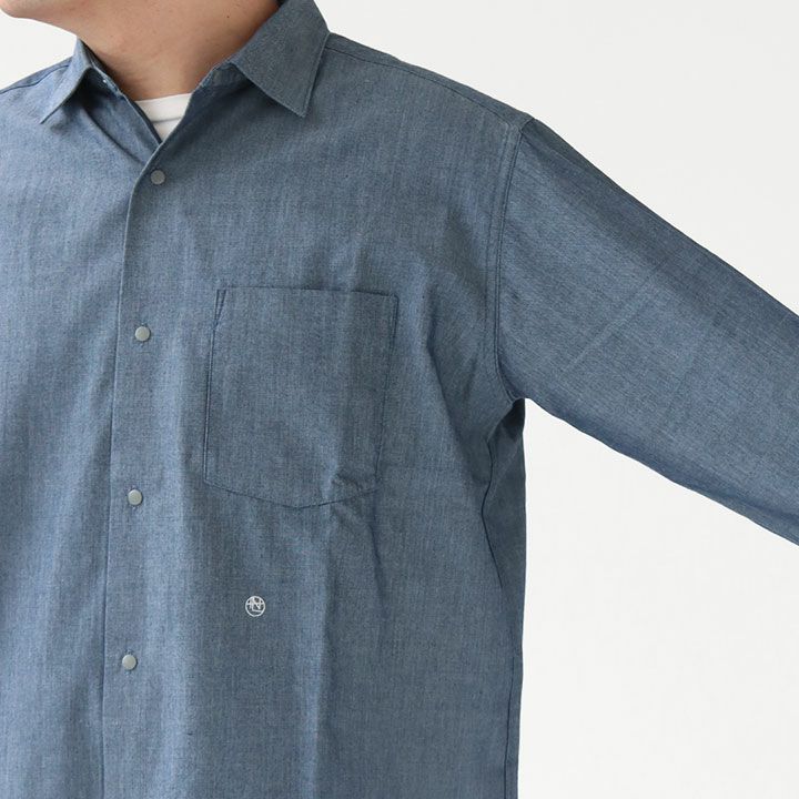 nanamica(ナナミカ) レギュラーカラー シャンブレーシャツ(SUGF359)の