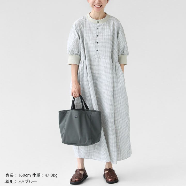 綿麻ハンドベルワンピースを正面モデル画像