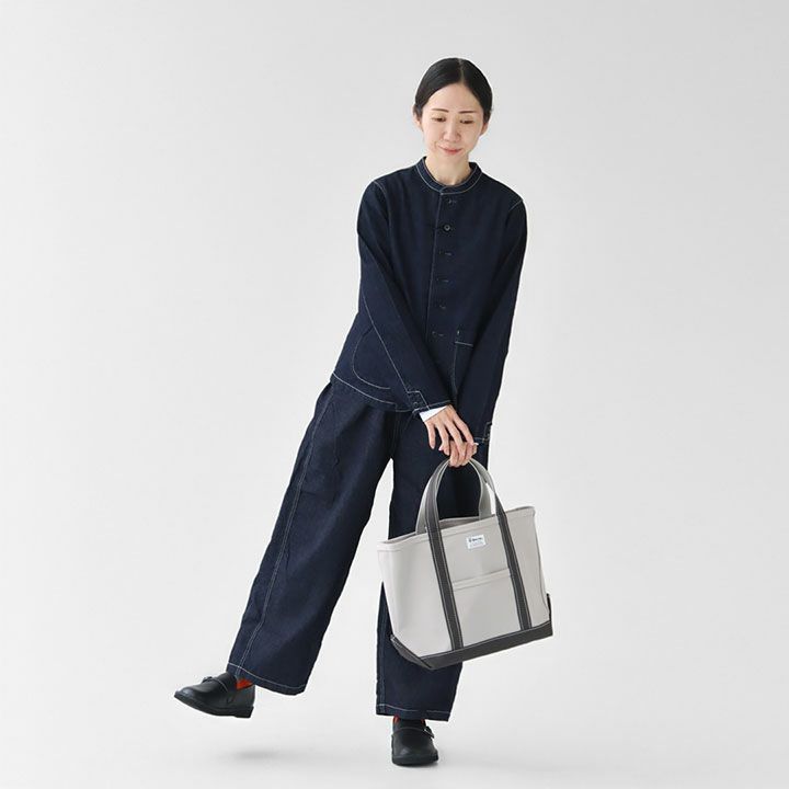 ブラックレザー スリッポンシューズ 着用コーディネート Organic handloom BENGAL OH005 デニムセットアップ × トートバッグ