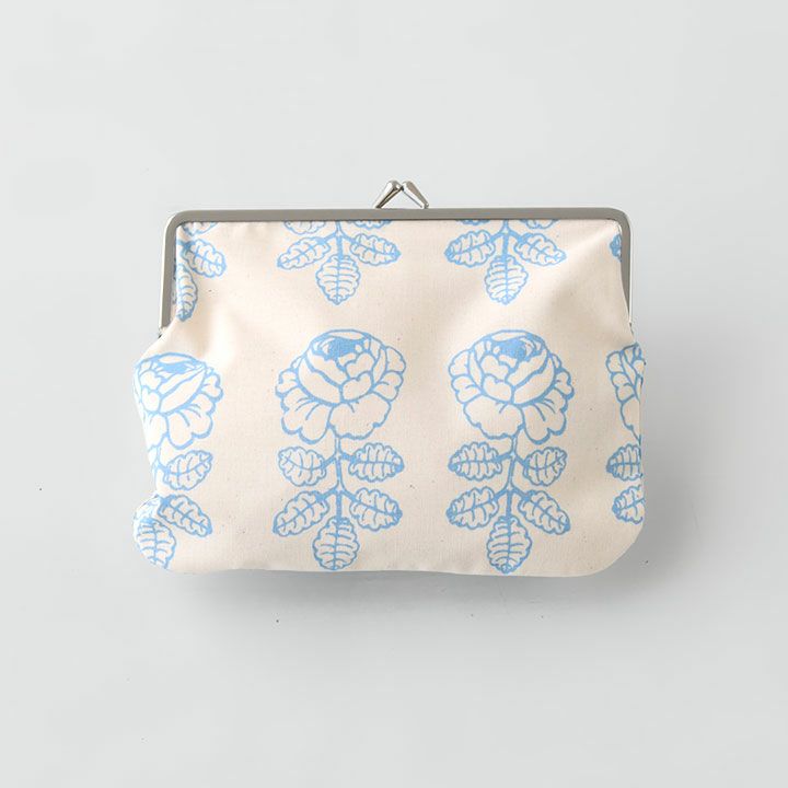 マリメッコの花柄がま口ポーチ正面画像