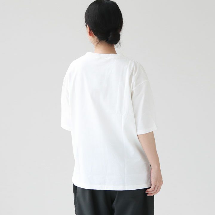 後ろ姿 背面のシルエット