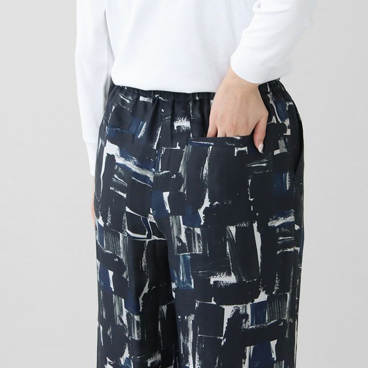 【新品タグ付き】SACRA アブストラクトペインティングパンツ　36 ディッキーズ スクラブカーゴパンツ/股下フリー[男女兼用](76-5017SC